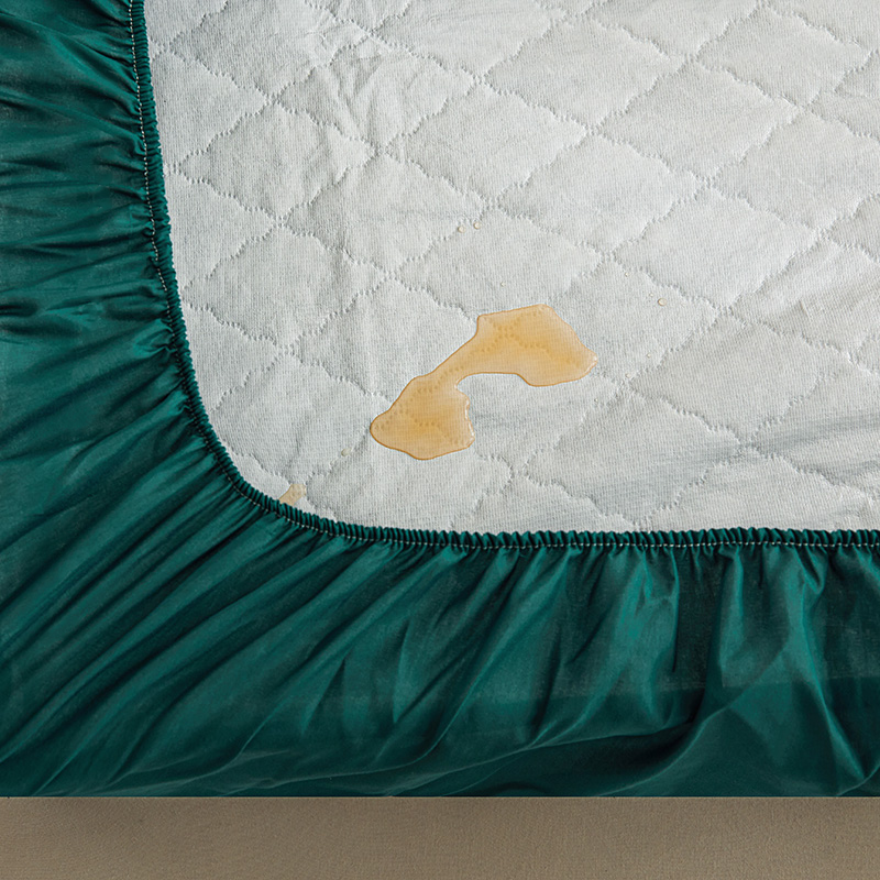 Waterproof Quilted Mattress Protector Breathable Mattress Cover